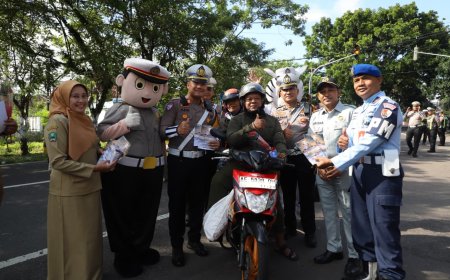Polres Magetan Warnai Operasi Keselamatan Semeru 2026 dengan Bunga dan Es Krim