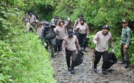 Polres Magetan Turun Tangan Korve di Gunung Lawu