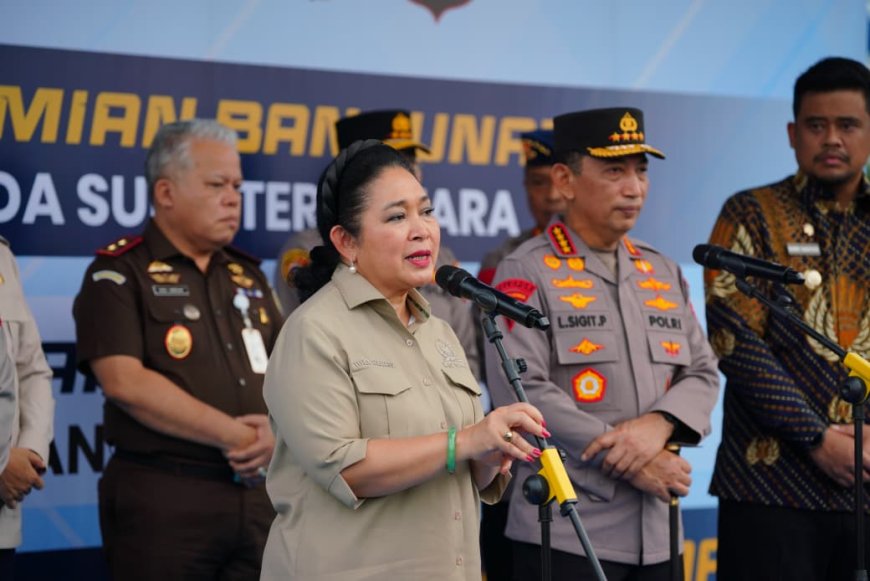 Polri Lepas 22 Kontainer Bantuan, Ketua Komisi IV DPR RI Sampaikan Apresiasi