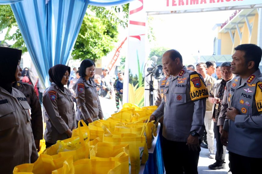 Polisi Gelar Pasar Pangan Murah di Jatim