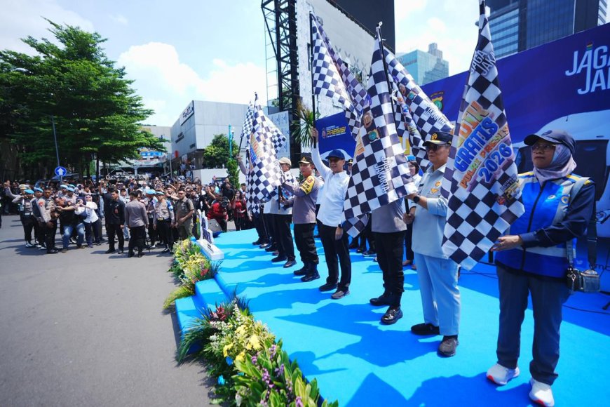Puluhan Bus Mudik Gratis Dilepas Kapolri, Kesiapan Sopir Jadi Sorotan