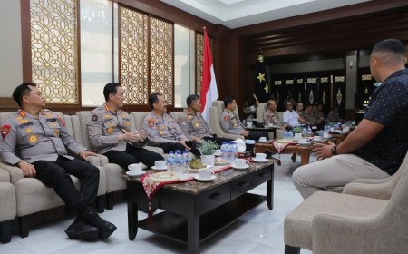 Polda Jatim Perkuat Komitmen Damai Dua Klub Besar