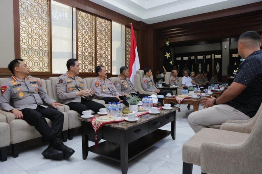 Polda Jatim Perkuat Komitmen Damai Dua Klub Besar