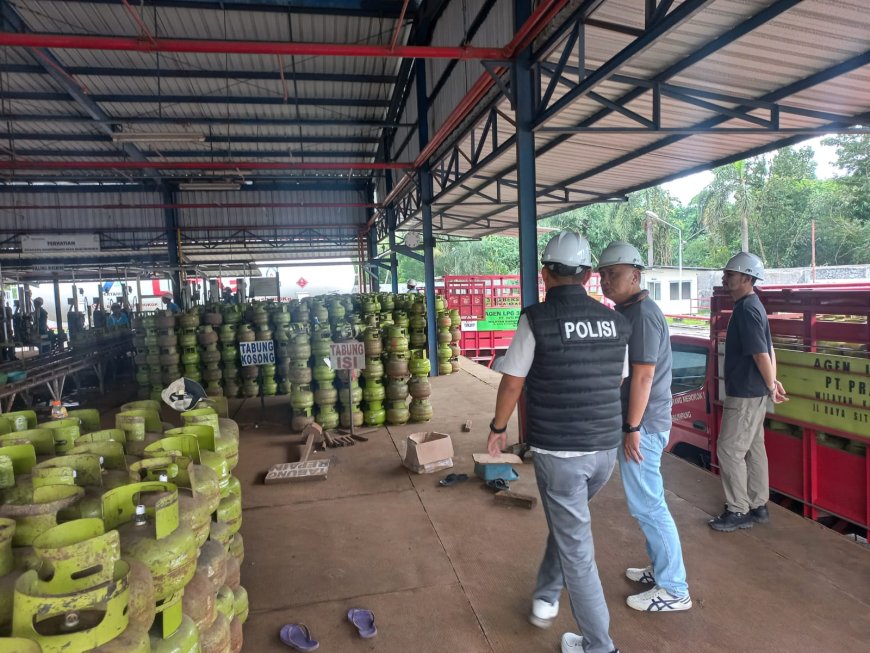 Polres Bondowoso Cek Distribusi LPG 3 Kg di Agen dan Pangkalan