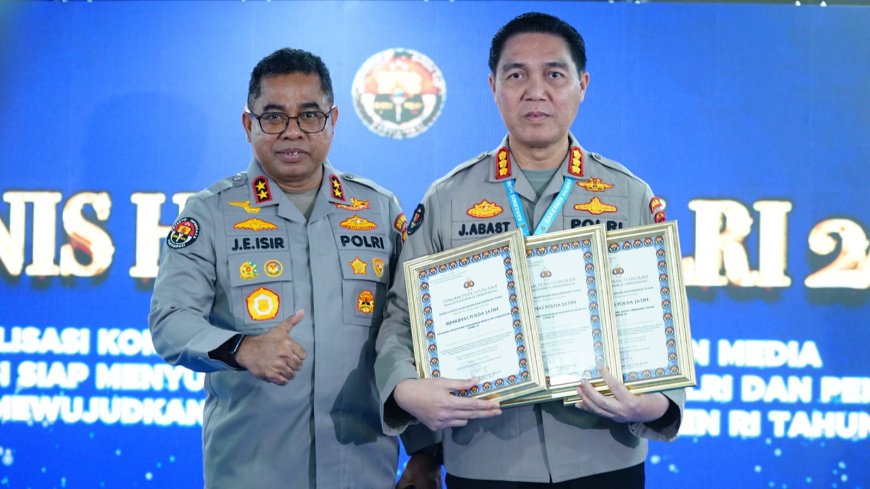 Bidhumas Polda Jatim Diganjar 3 Penghargaan Nasional